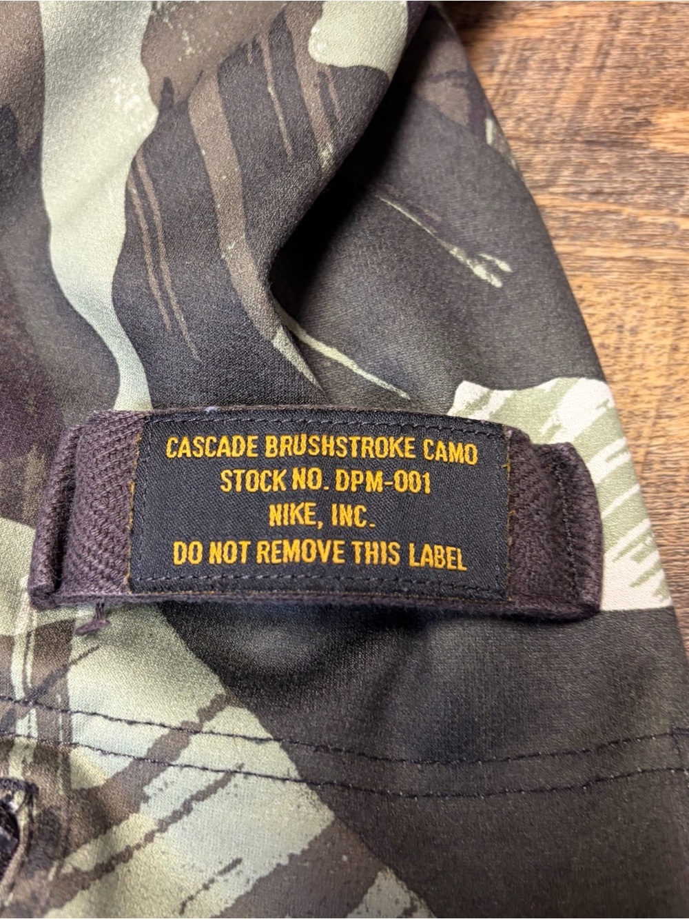 Nike Therma-FIT Cascade Brushstroke Camo Hoodie Mens Small Green Brown Tactical - Picture 12 of 13